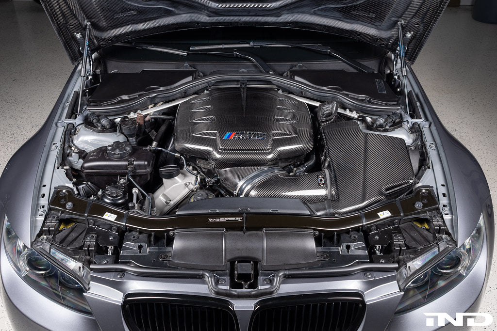 Eventuri BMW E9X M3 (S65) Black Carbon Inlet Plenum - Gloss